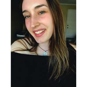 Meet your Posher, Claire